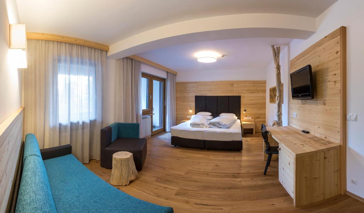 Hotel Der Waldhof à Vollan Extérieur photo